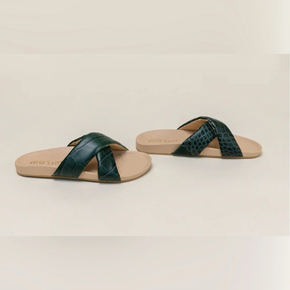 NIB Women’s Ma’am Size 6 Dolly Sandals in Forest